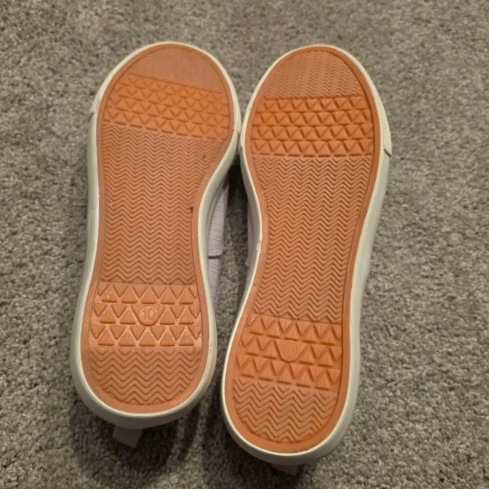 NWT Universal Thread Molly Lavender Canvas Sneakers Size 10